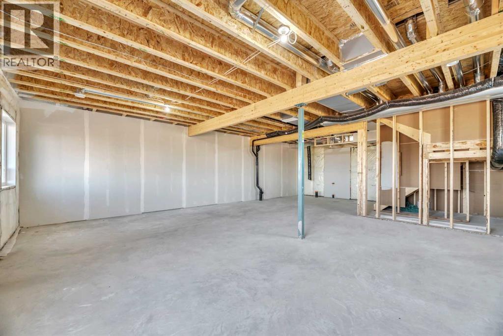 154 Lakewood Crescent - Image 38