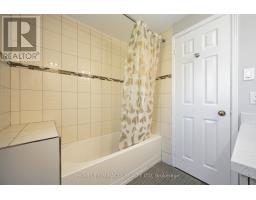 8 Lansbury Drive, Toronto, ON M1V3H6 Photo 29