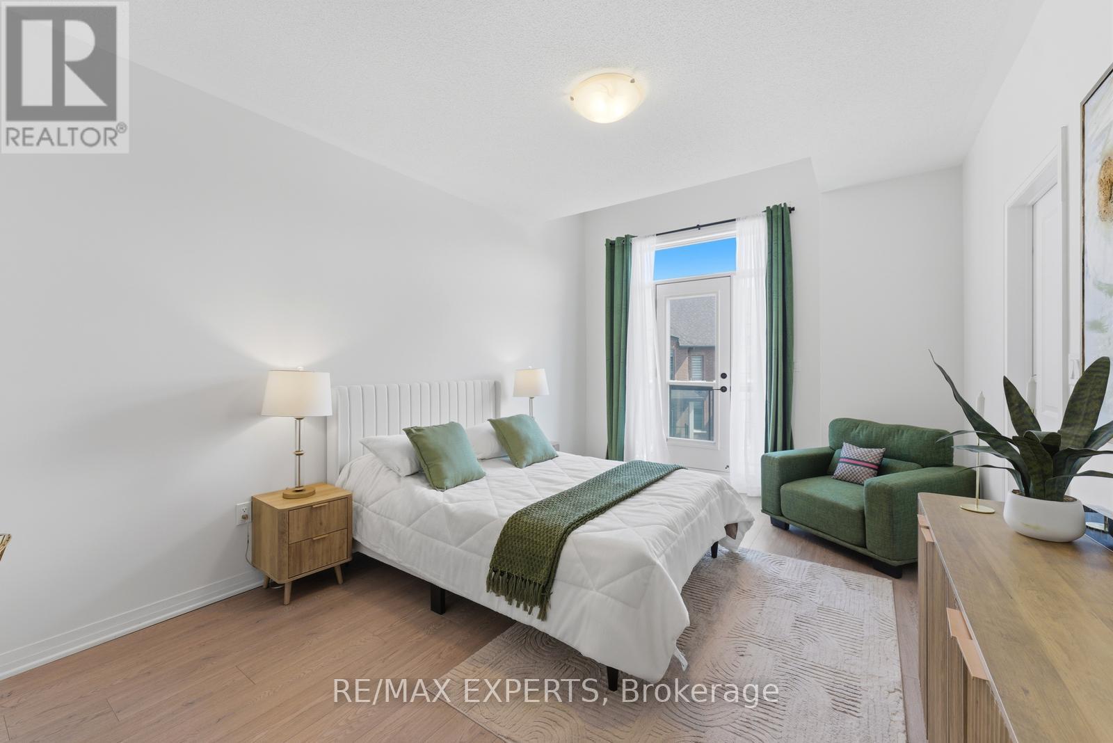 87 DE LA ROCHE DRIVE - 30
