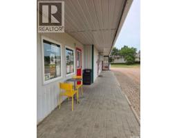 925 5th Avenue W, Shaunavon, SK S0N2M0 Photo 20