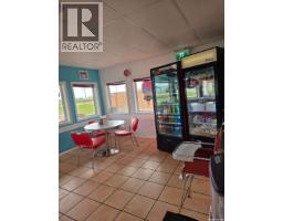 925 5th Avenue W, Shaunavon, SK S0N2M0 Photo 23
