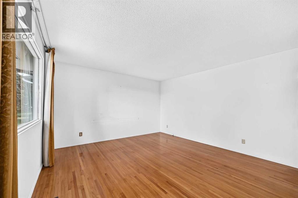 3238 32A Street SE - Image 9