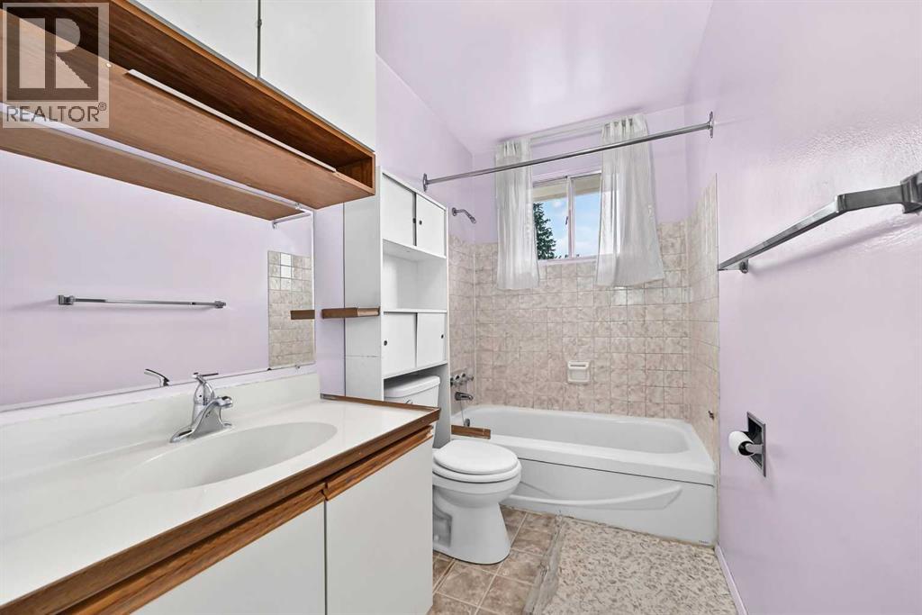 3238 32A Street SE - Image 21