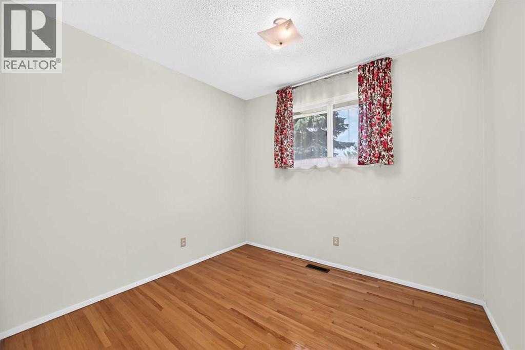 3238 32A Street SE - Image 16