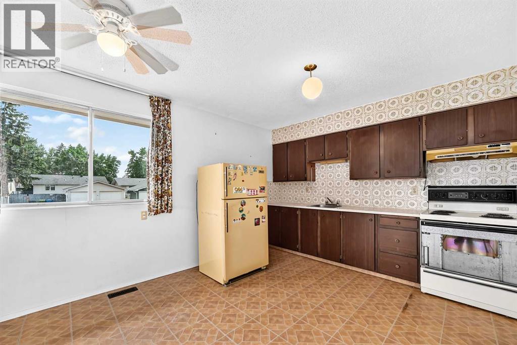 3238 32A Street SE - Image 6