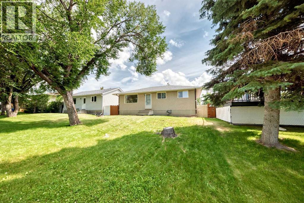 3238 32A Street SE, Dover, Calgary photo 2