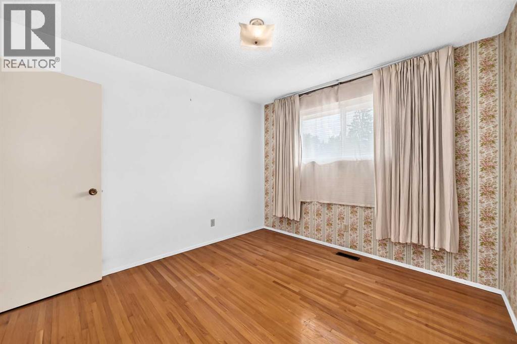 3238 32A Street SE - Image 13