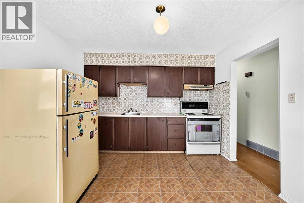 3238 32A Street SE, Dover, Calgary photo 5