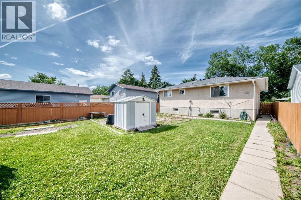3238 32A Street SE - Image 33