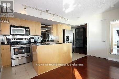 #3205 361 FRONT STREET W - 11