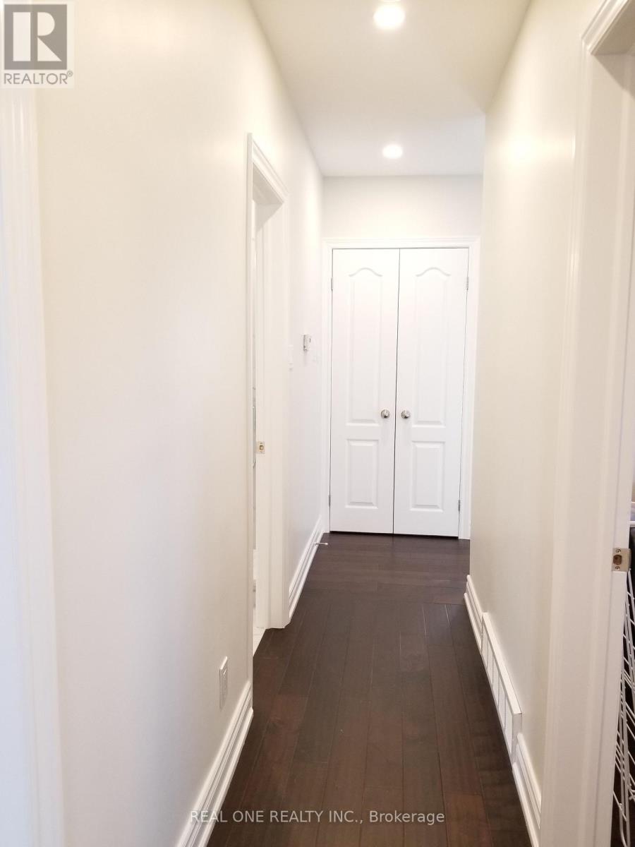 26 APPLEFIELD DRIVE - 36