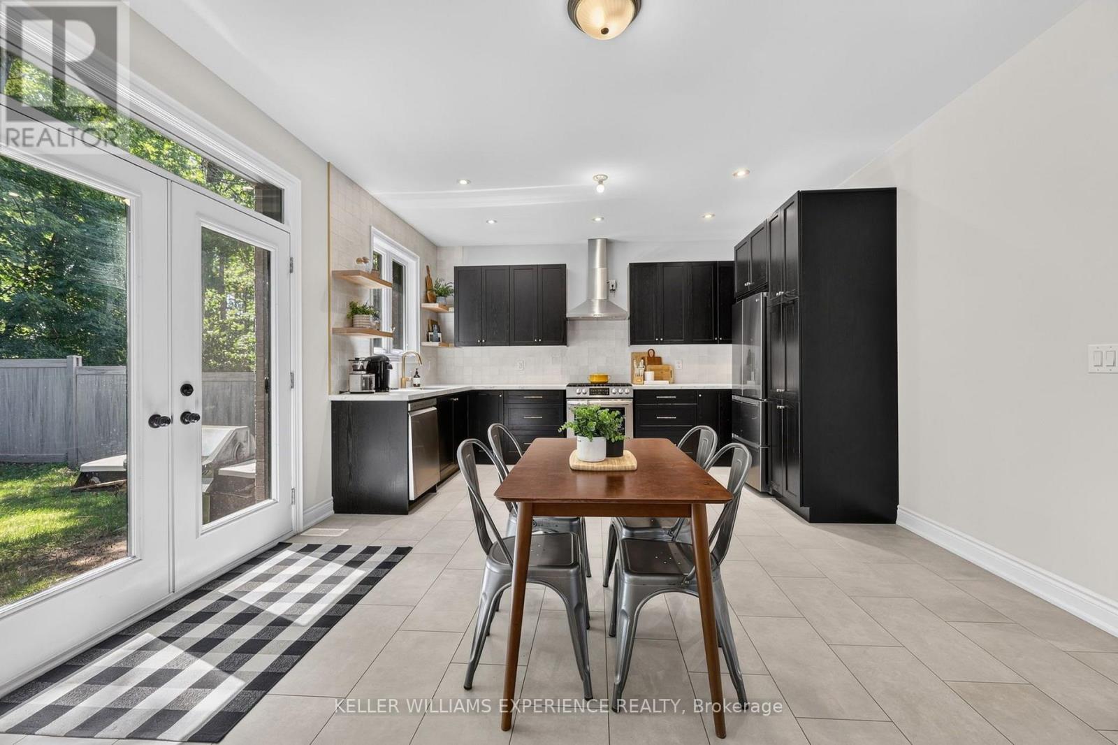 25 ATLANTIS DRIVE - Image 17