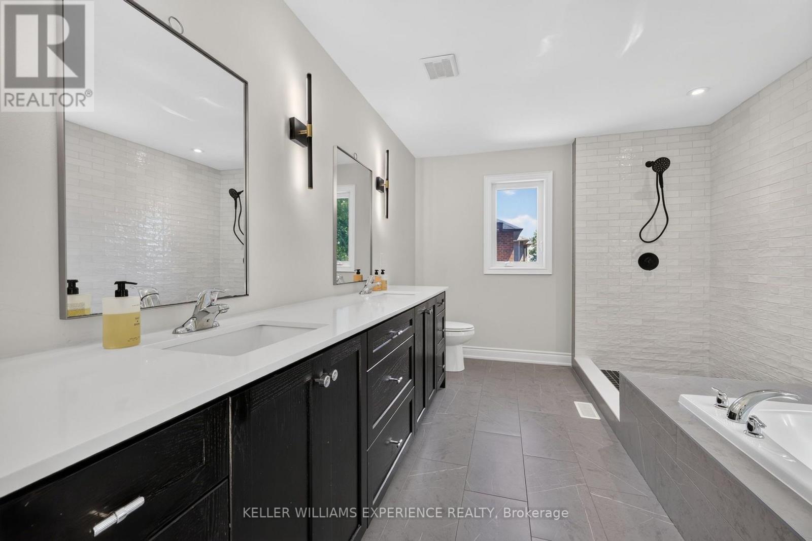 25 ATLANTIS DRIVE - Image 31