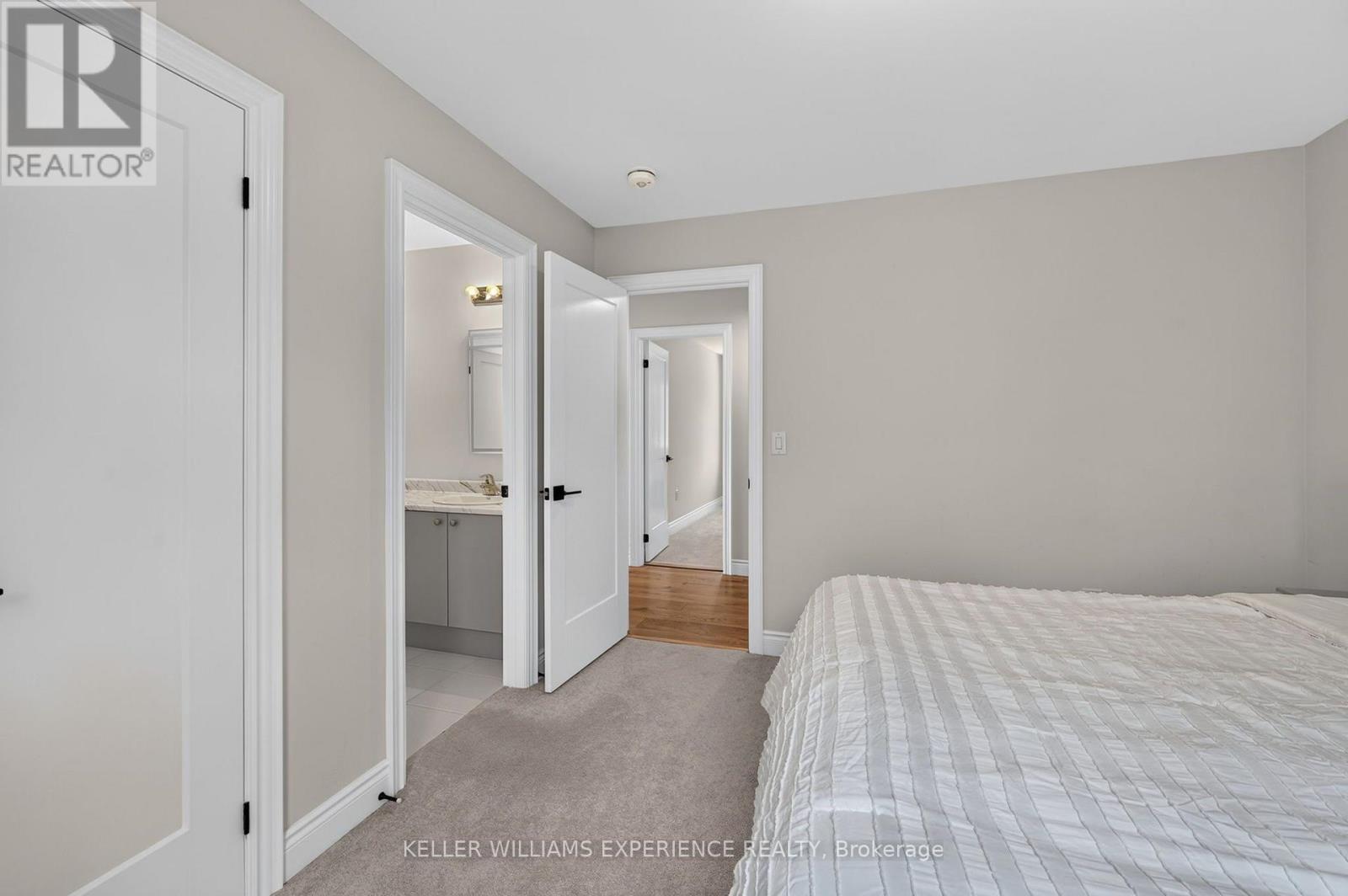 25 ATLANTIS DRIVE - Image 35