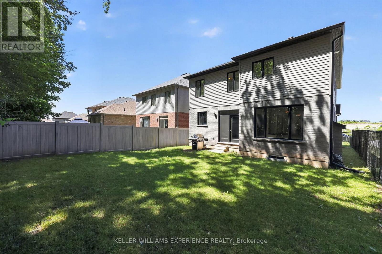 25 ATLANTIS DRIVE - Image 42