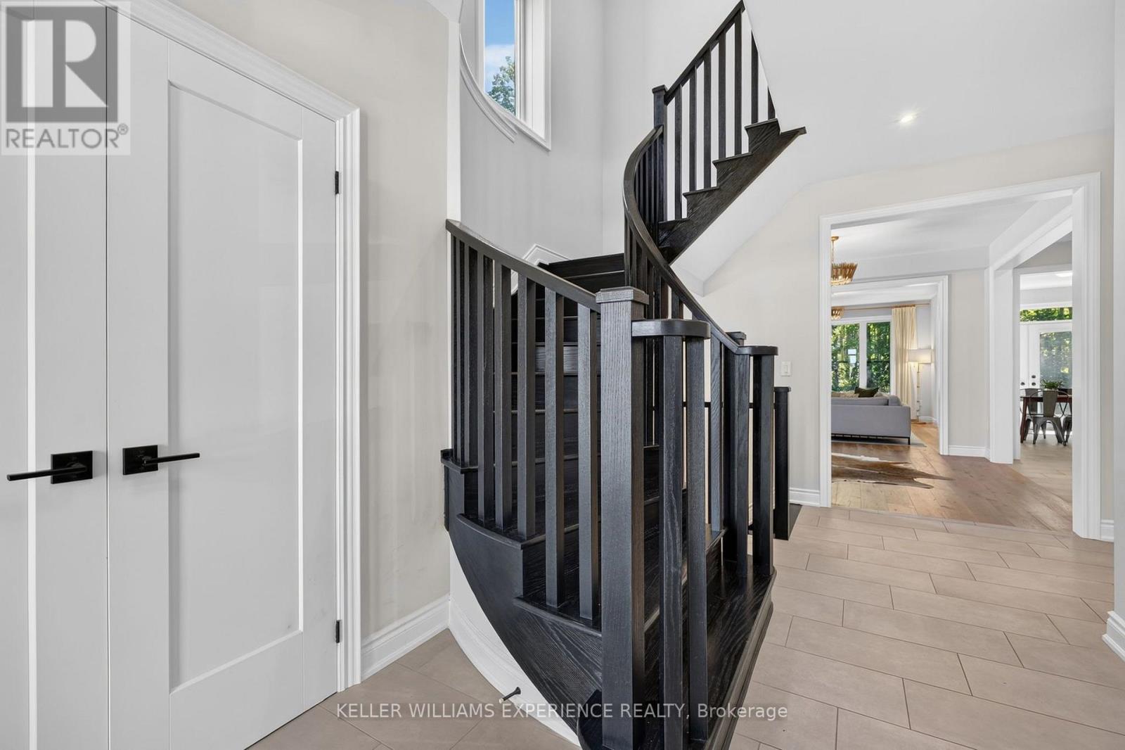 25 ATLANTIS DRIVE - Image 7