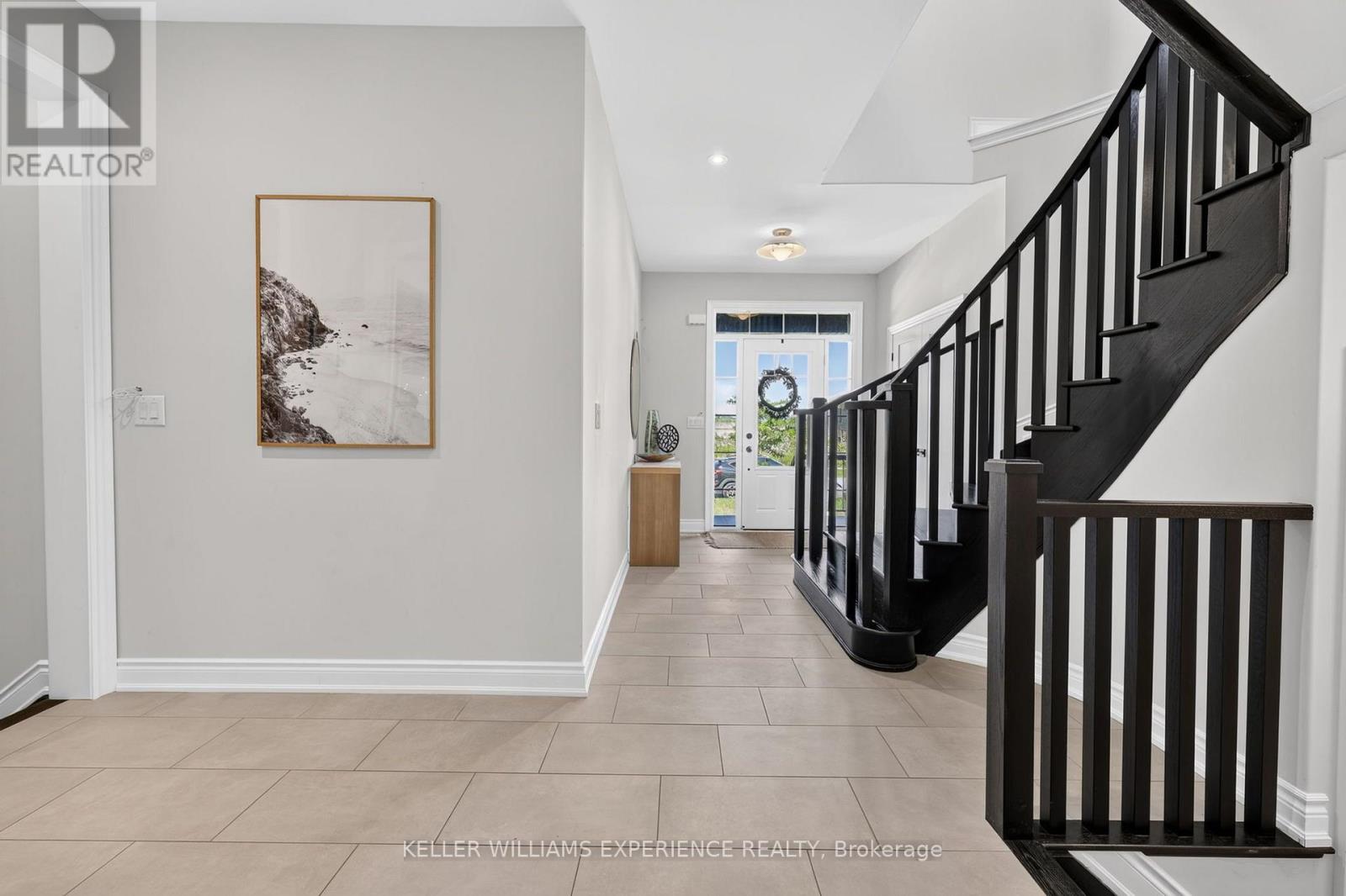 25 ATLANTIS DRIVE - Image 8