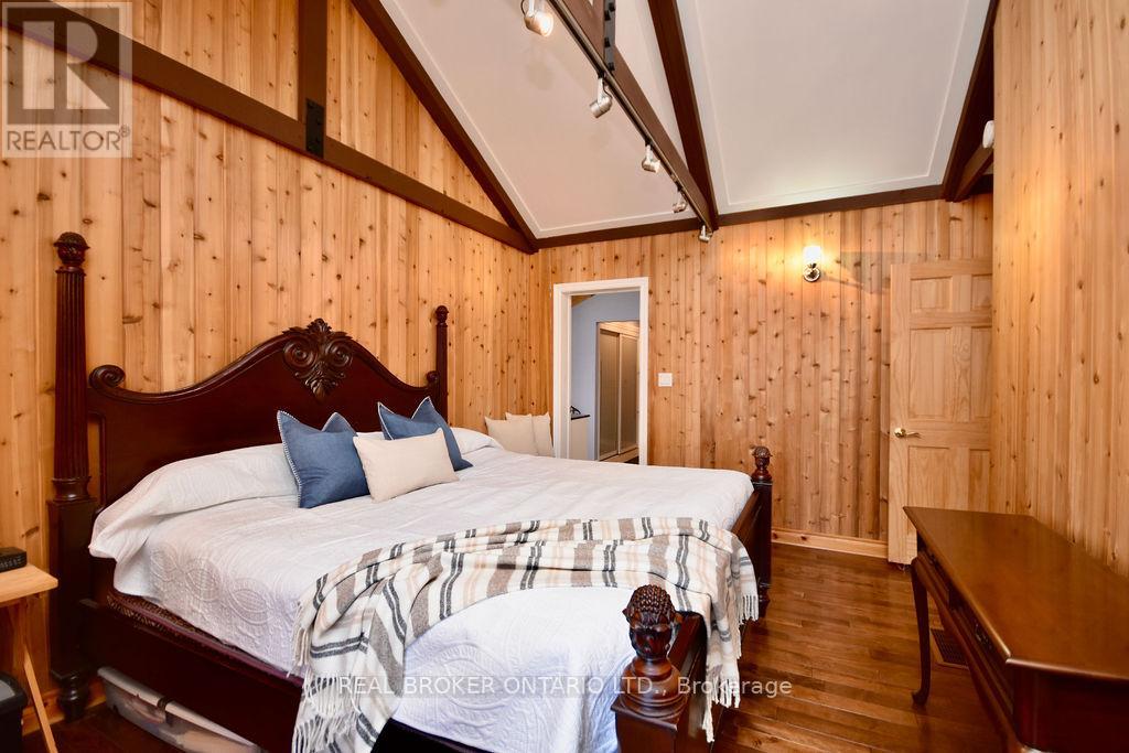 5818 VICTORIA PARK ROAD - 21