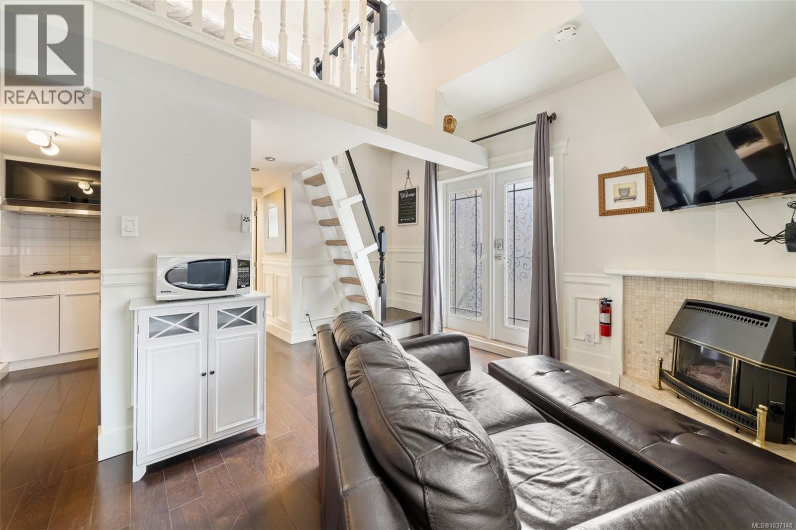 1145 Meares St - 24