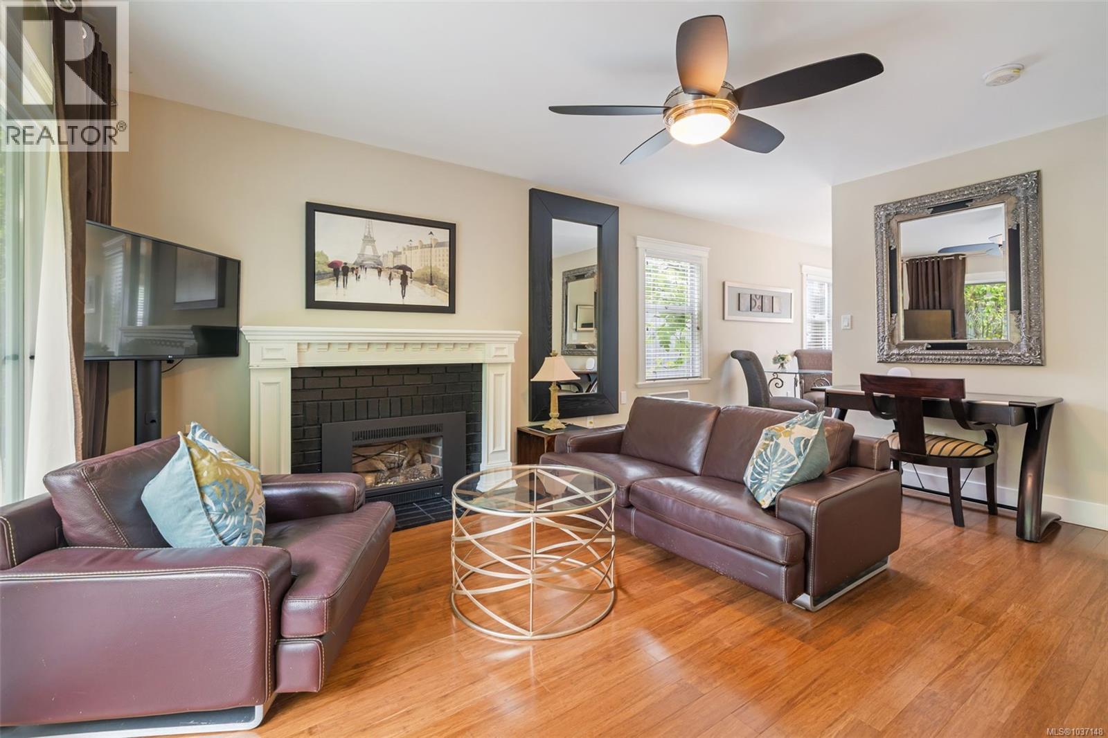 1145 Meares St - 35