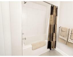 103 14550 Winter Crescent, Surrey, BC V4P0G4 Photo 11