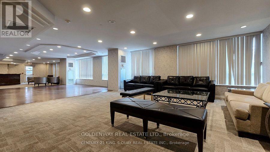 #402 18 PEMBERTON AVENUE - 22