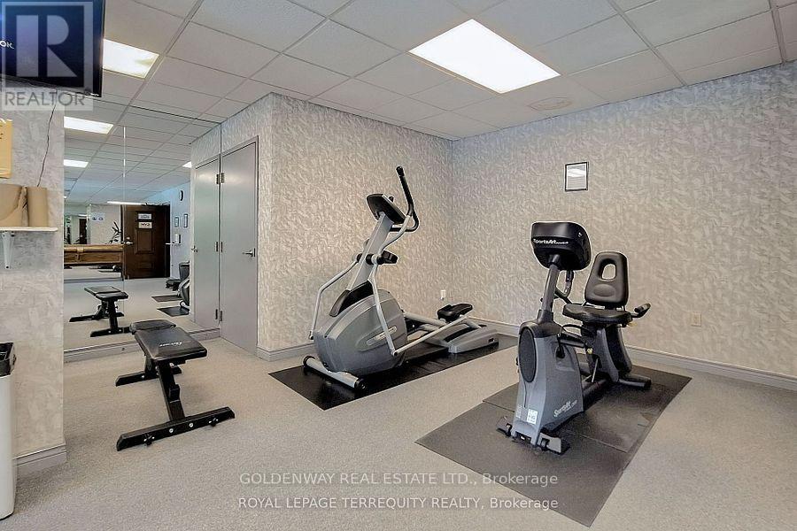 #402 18 PEMBERTON AVENUE - 20