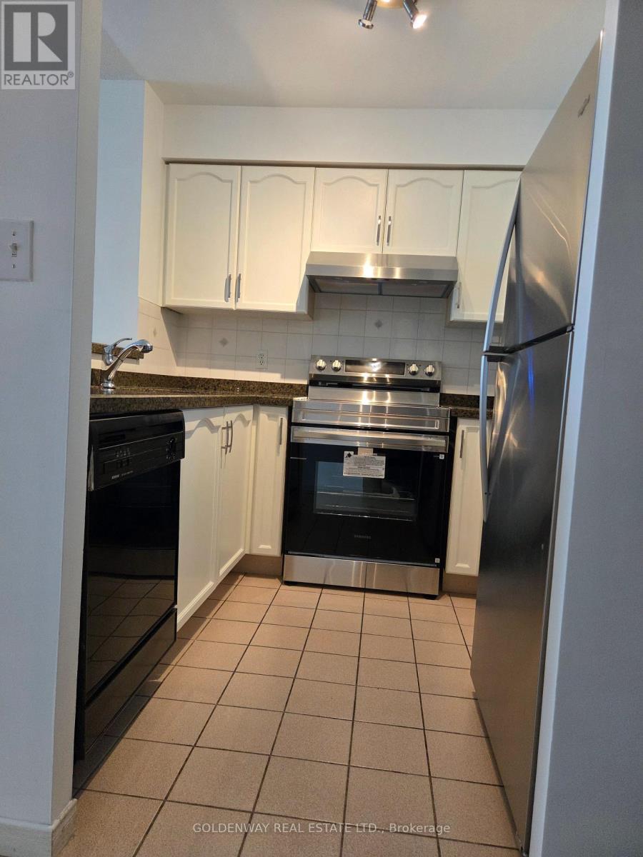 #402 18 PEMBERTON AVENUE - 11