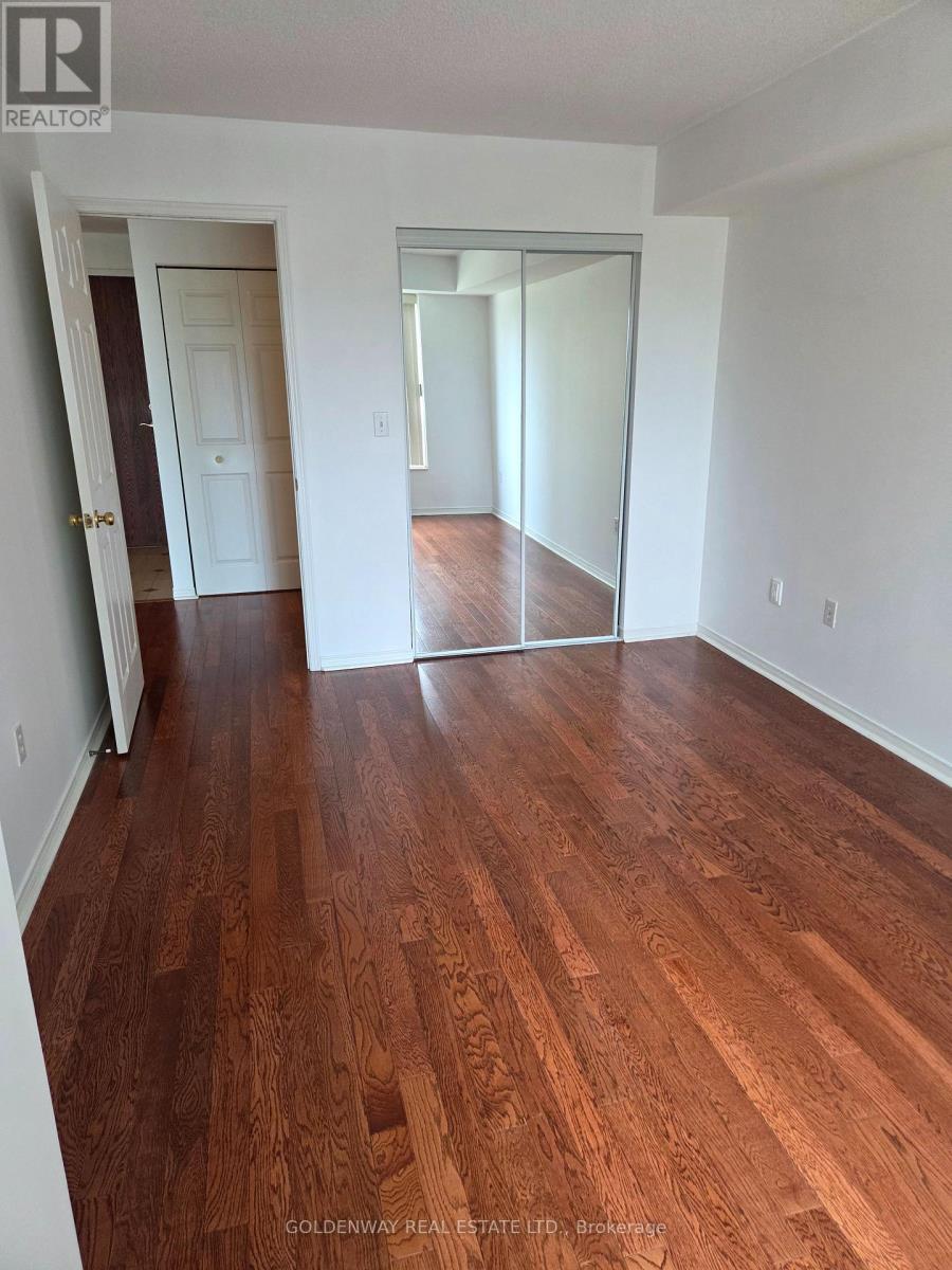 #402 18 PEMBERTON AVENUE - 13