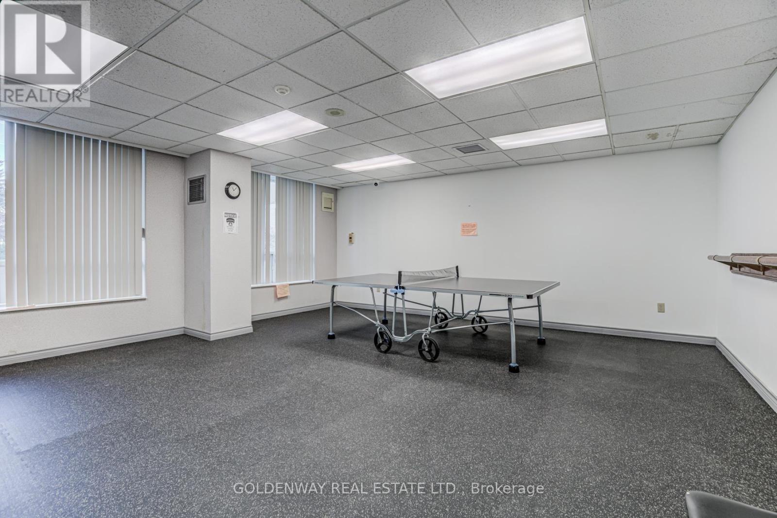 #402 18 PEMBERTON AVENUE - 23