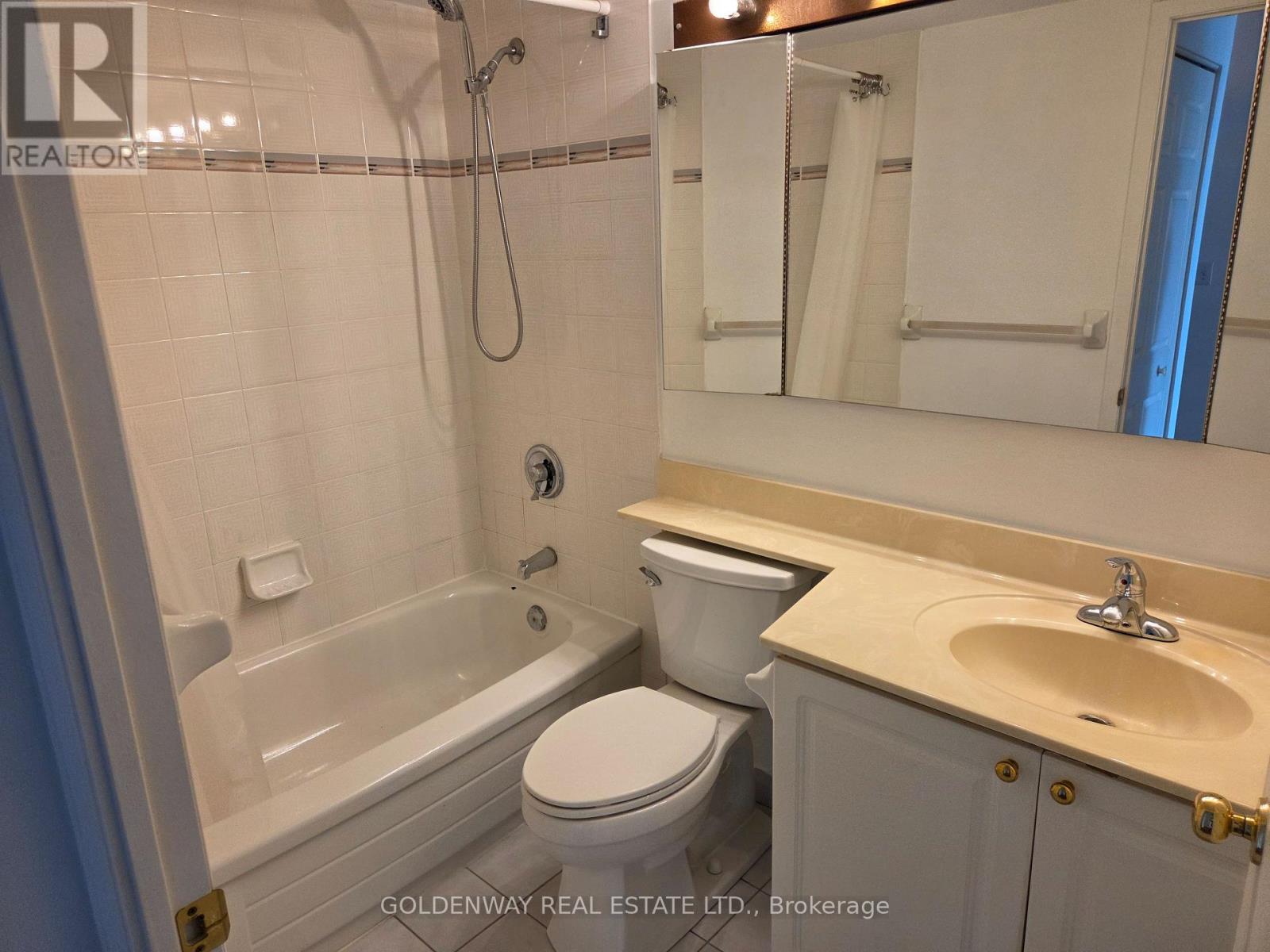 #402 18 PEMBERTON AVENUE - 14