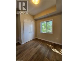 721 Dolph Street N Unit# 2, Cambridge, ON N2H5A1 Photo 15
