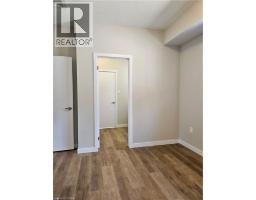 721 Dolph Street N Unit# 2, Cambridge, ON N2H5A1 Photo 11