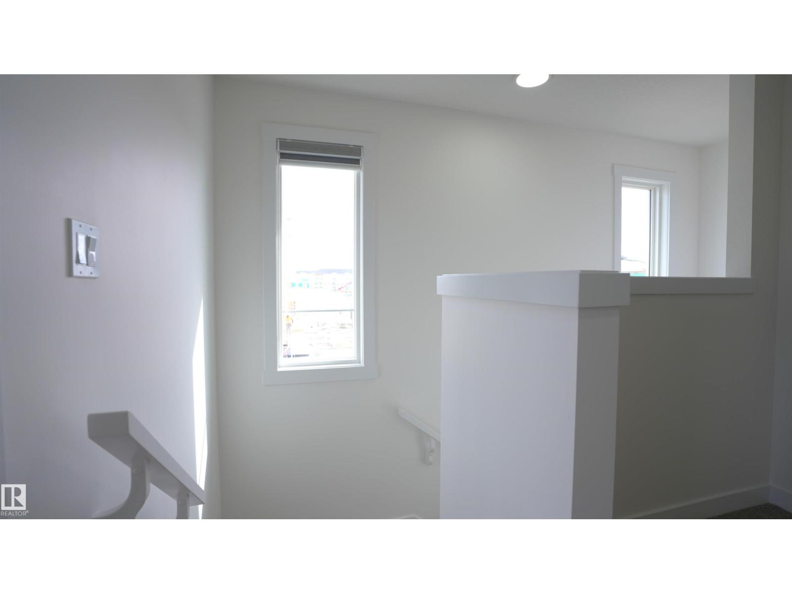#2 2710 66 ST SW - 52