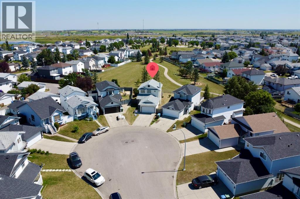 51 San Diego Place NE, Monterey Park, Calgary photo 1