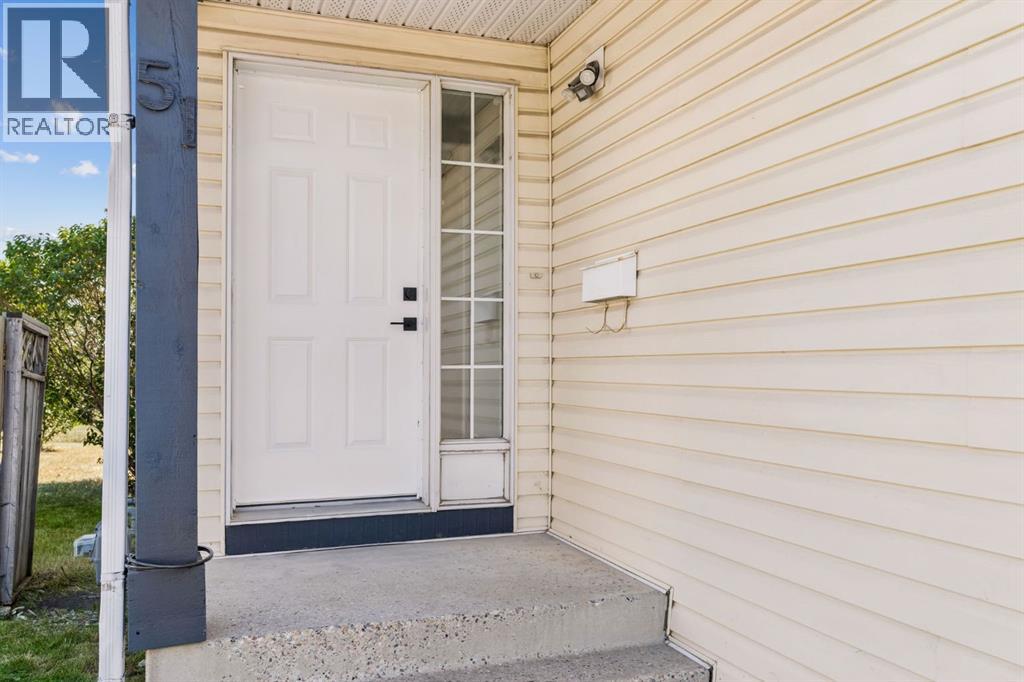 51 San Diego Place NE, Monterey Park, Calgary photo 4