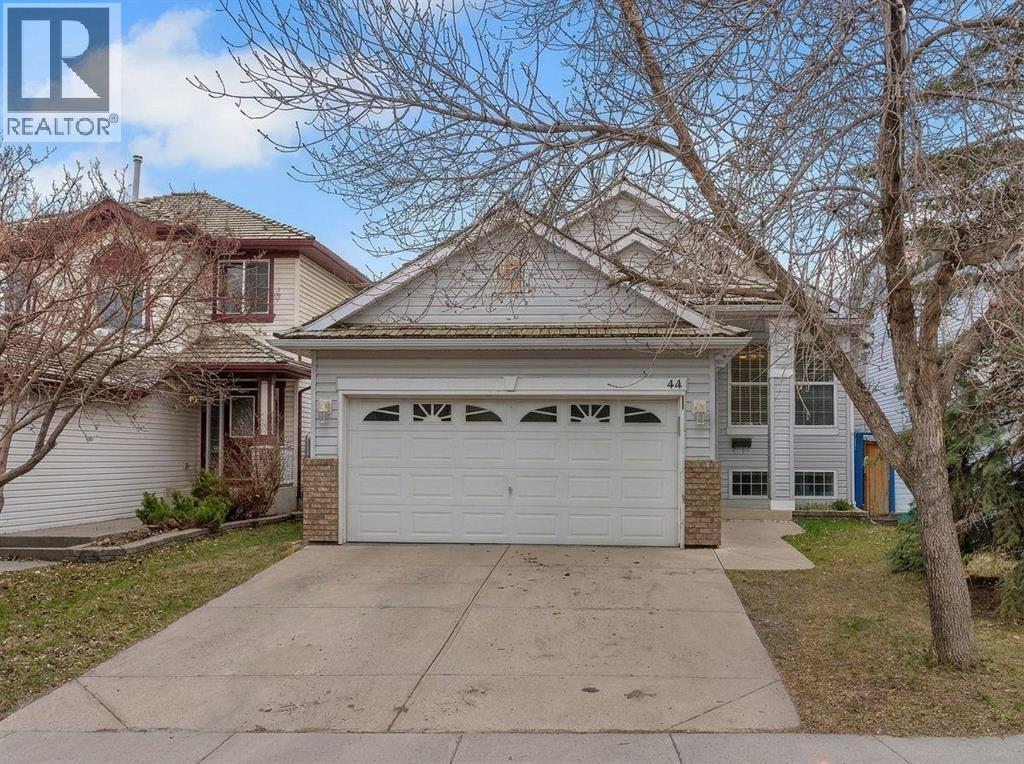 44 Douglas Glen Crescent, Douglasdale/Glen, Calgary photo 3