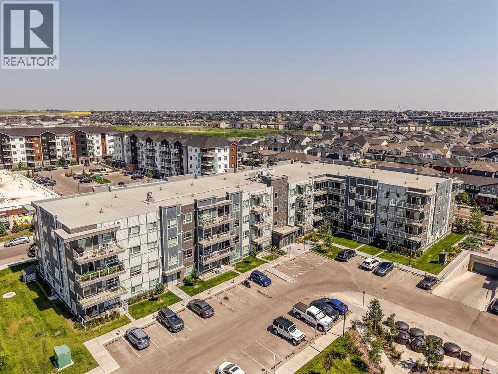 #208 80 Carrington Plaza NW - 1
