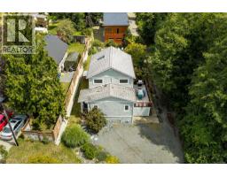 3220 Sutton Rd — photo 2