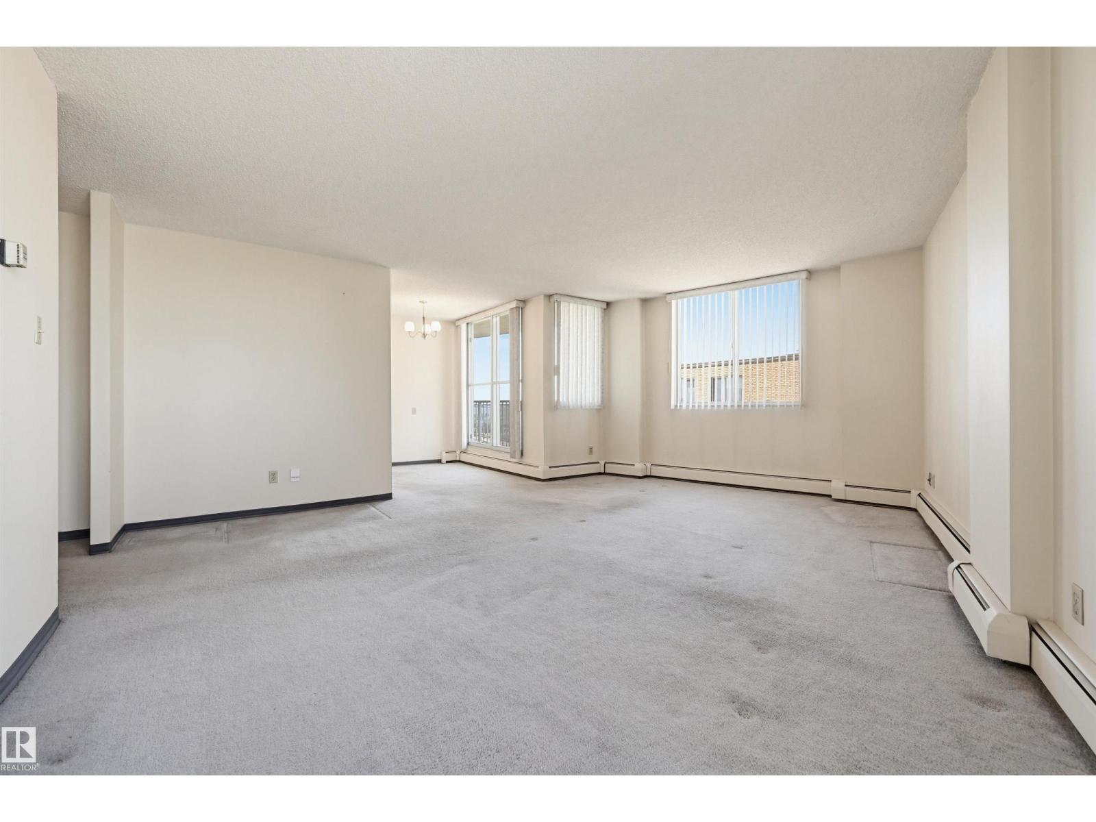 #701 12141 JASPER AV NW, Wîhkwêntôwin, Edmonton photo 3