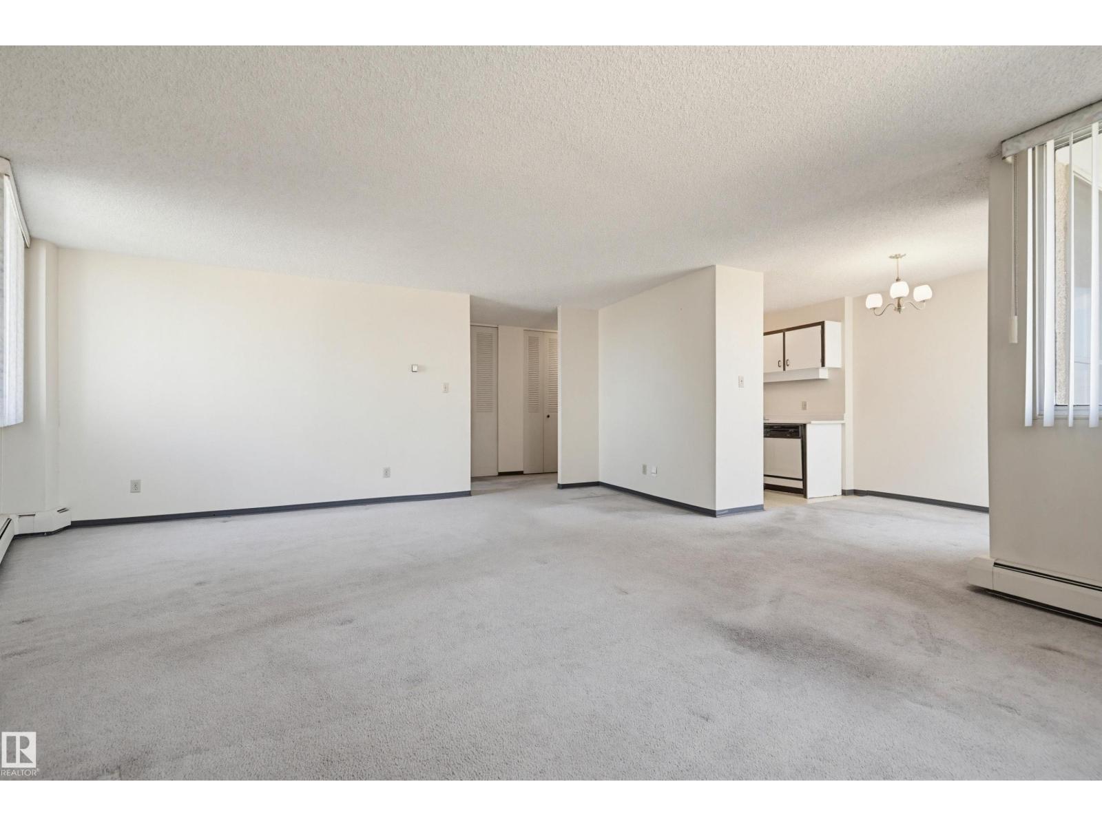 #701 12141 JASPER AV NW, Wîhkwêntôwin, Edmonton photo 4