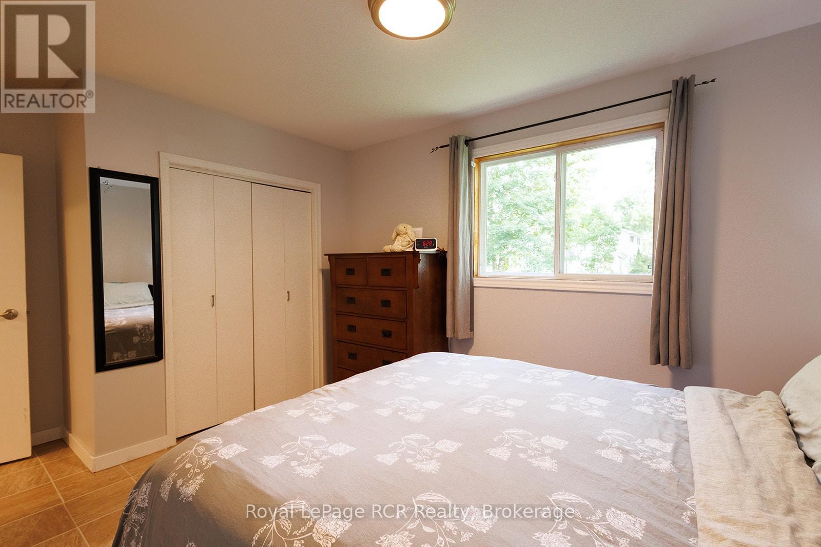 223 DIVISION STREET - Image 12
