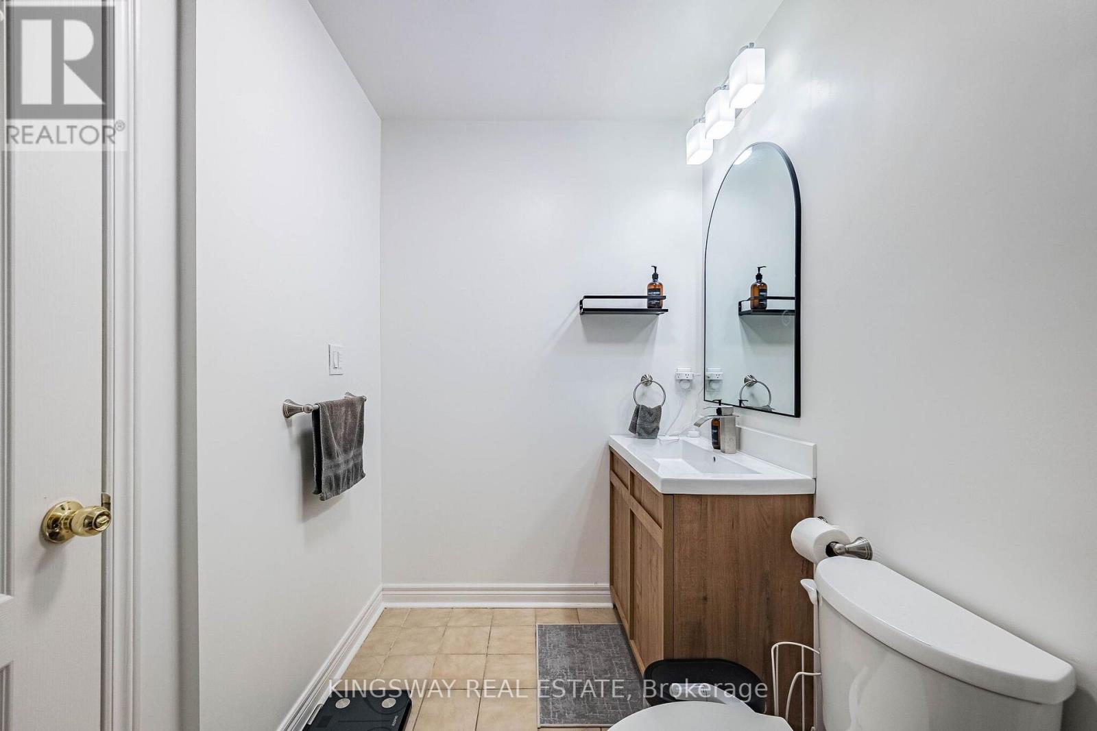 2057 WHITE DOVE CIRCLE - 21
