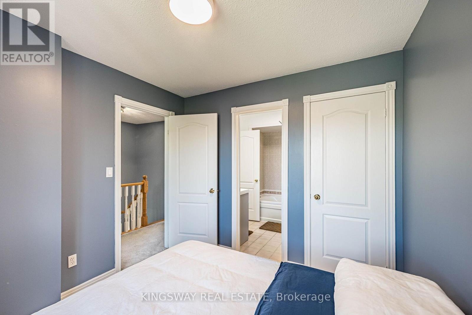 2057 WHITE DOVE CIRCLE - 25