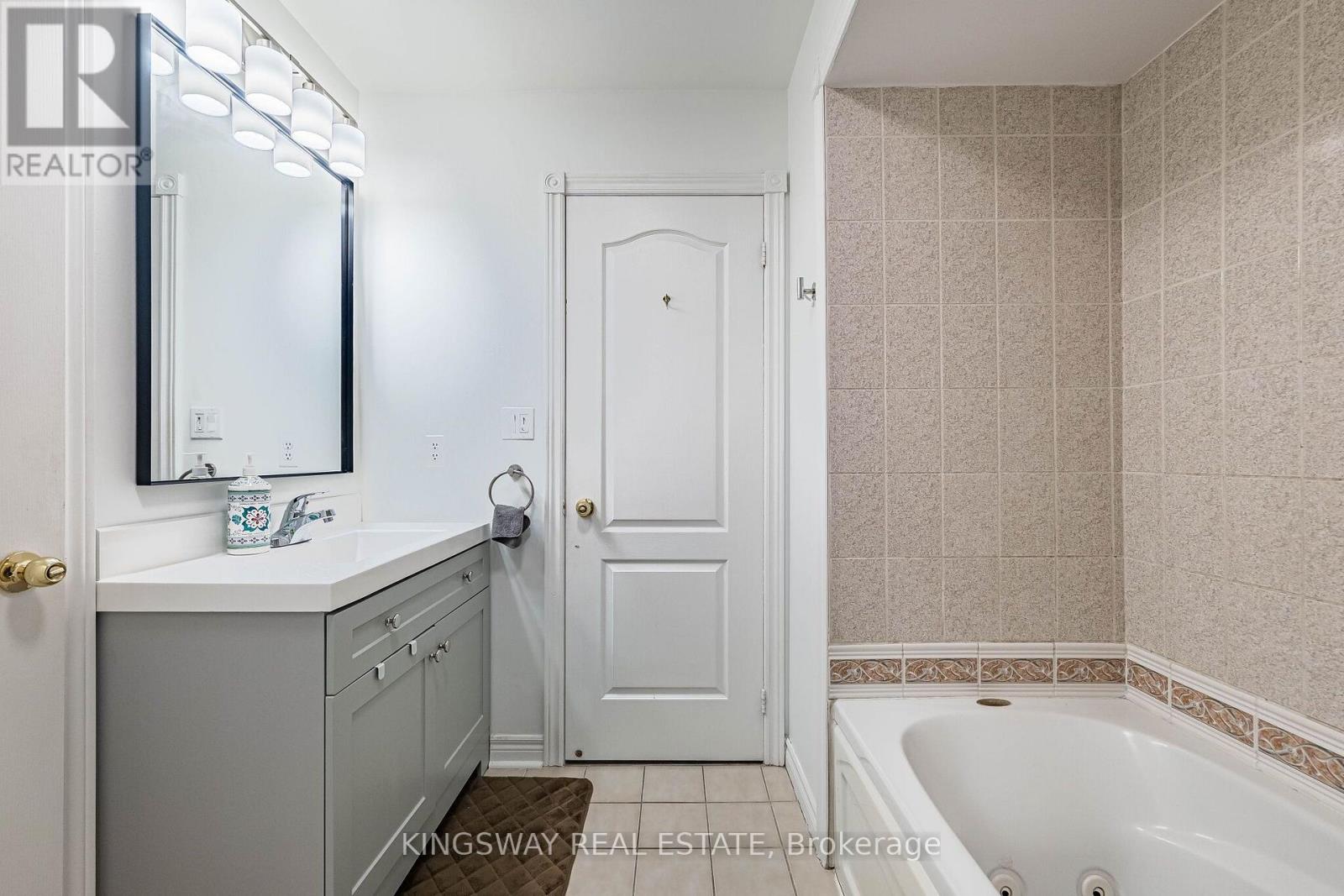 2057 WHITE DOVE CIRCLE - 29