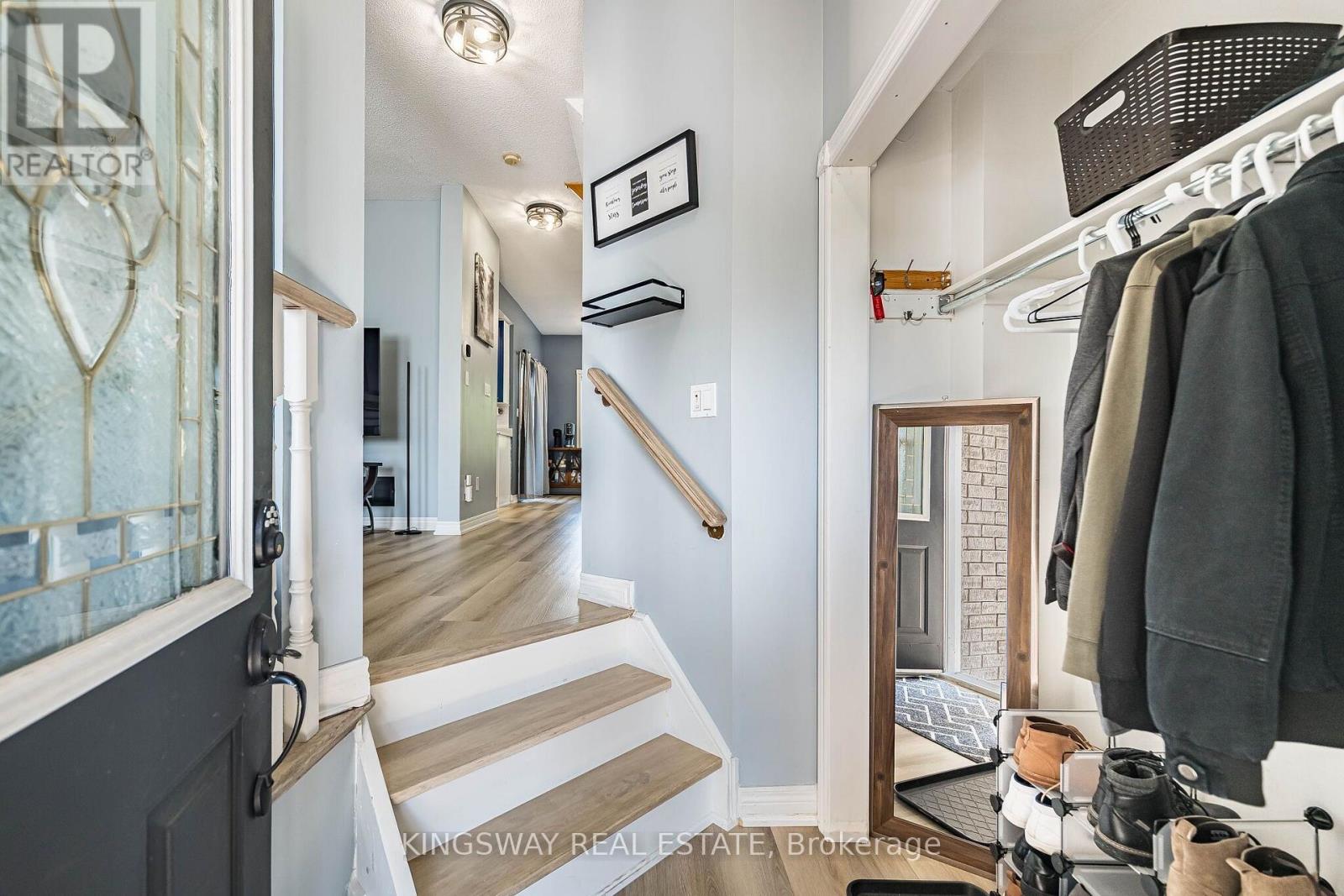2057 WHITE DOVE CIRCLE - Image 6