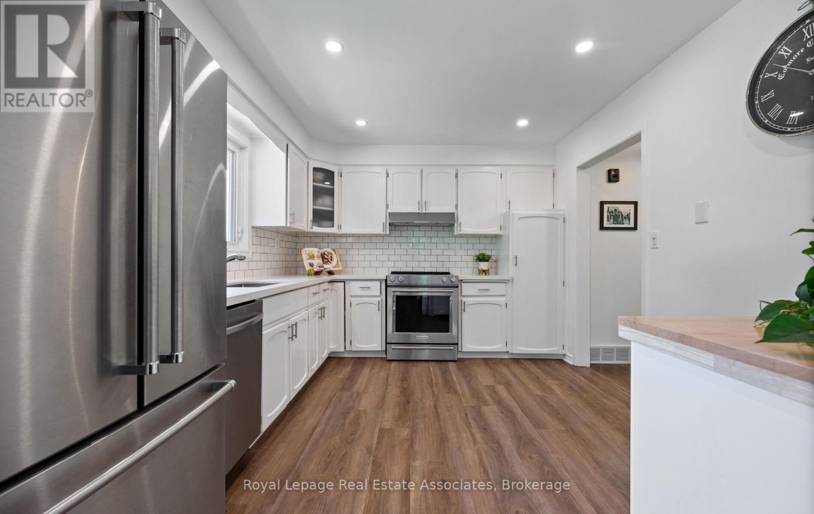 7462 15 SIDE ROAD - Image 14
