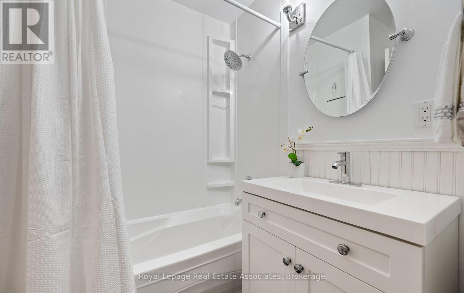 7462 15 SIDE ROAD - Image 25