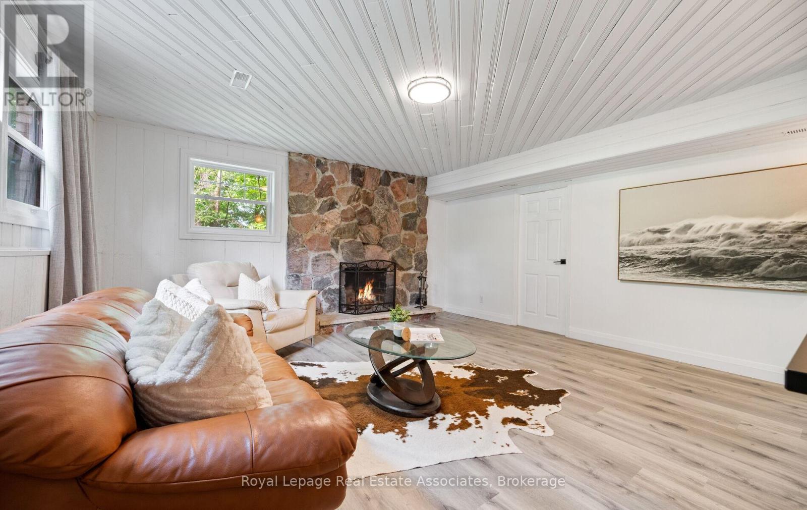 7462 15 SIDE ROAD - Image 30