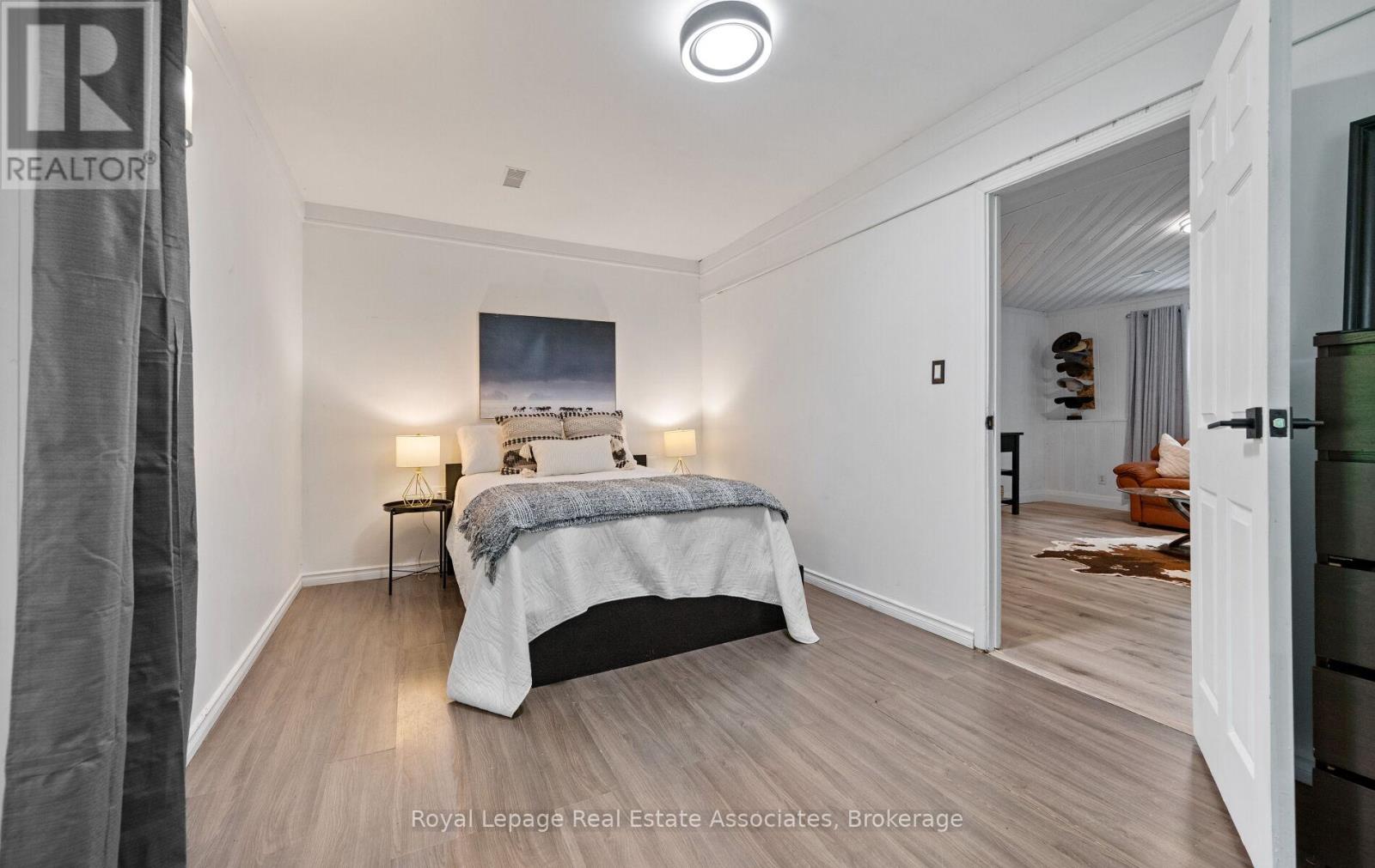 7462 15 SIDE ROAD - Image 31